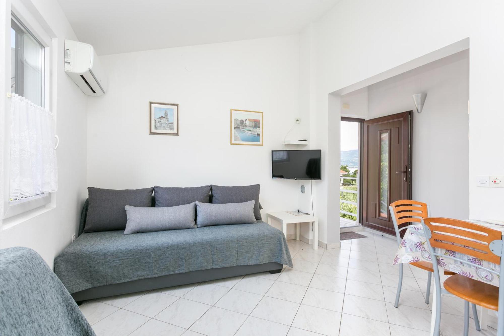 Apartments By The Sea Slatine, Ciovo - 6000 Room photo
