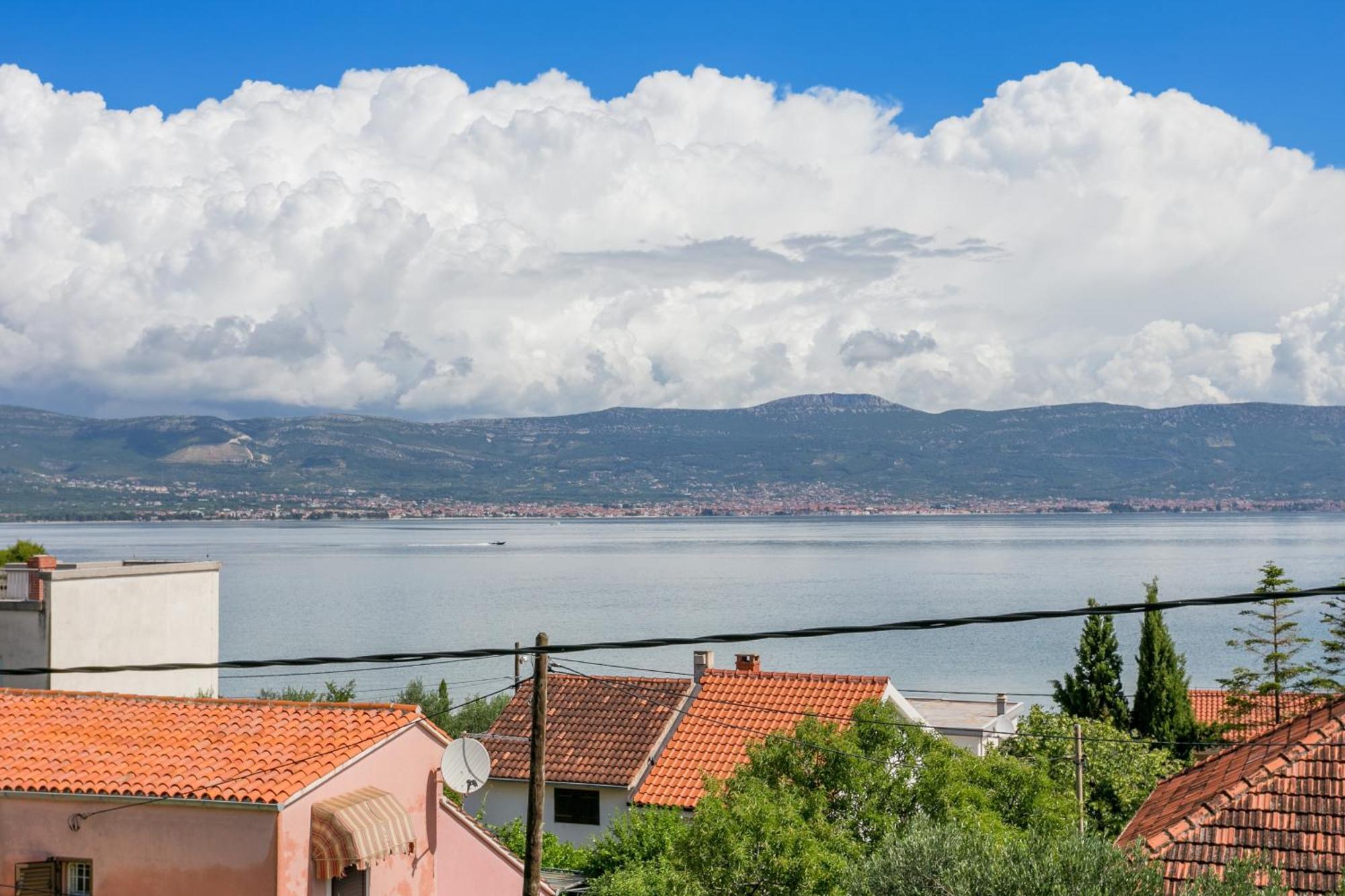 Apartments By The Sea Slatine, Ciovo - 6000 Exterior photo