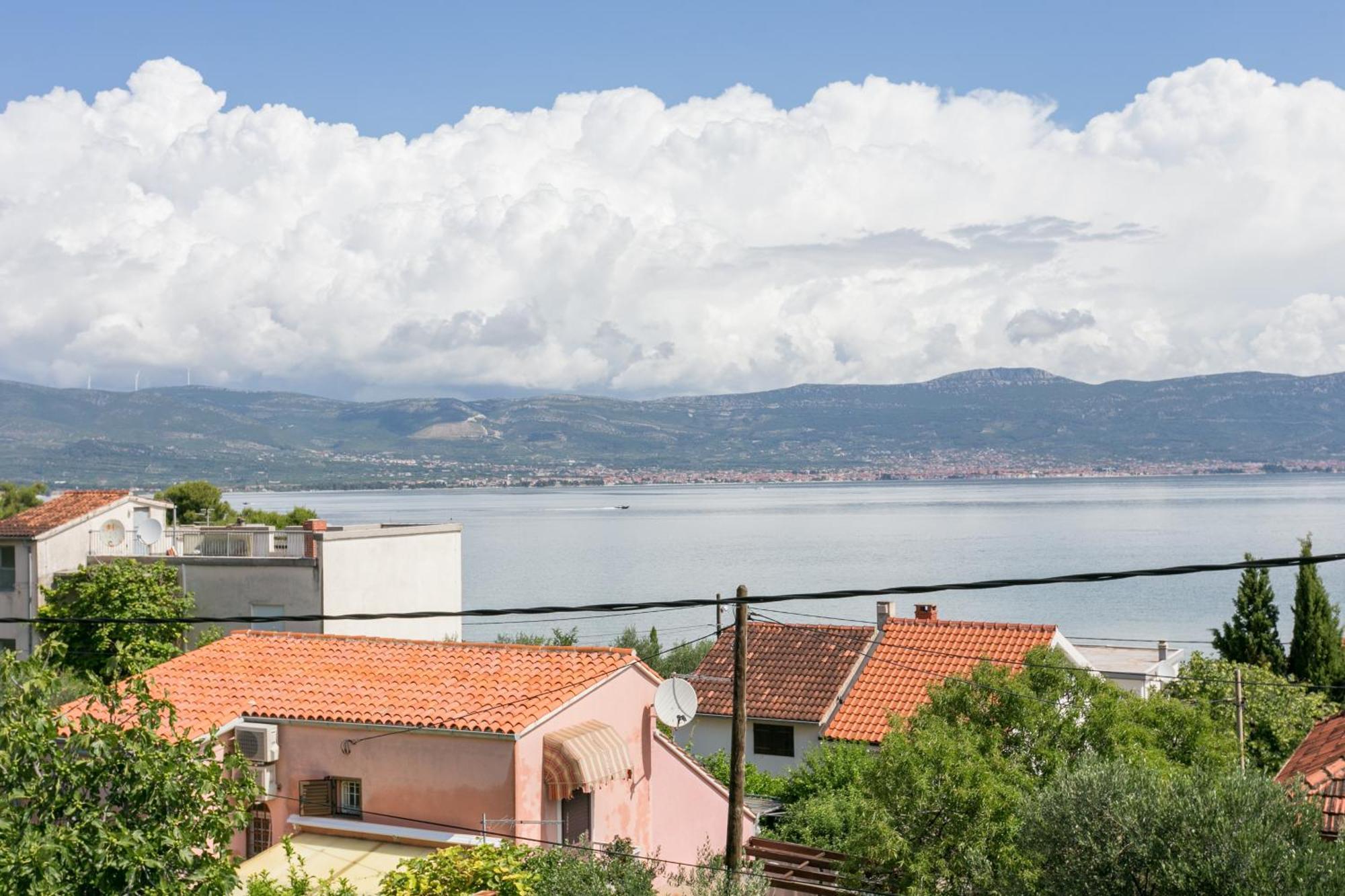 Apartments By The Sea Slatine, Ciovo - 6000 Exterior photo